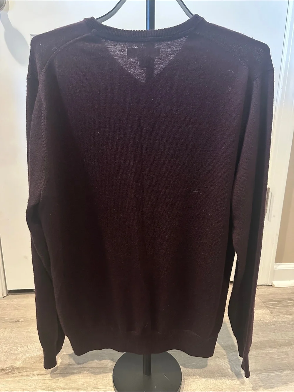 V-Neck Men's Sweater in Dark purple